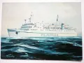 Namalowany statek pasażerski "Gryf" z napisem "POLFERRIES" na burcie, symbol polskiej żeglugi bałtyckiej, pruje fale.