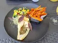 Gdzie zjeść w Mielnie? Sprawdzone miejsca i najlepsze ryby!