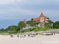 Łeba: Co zwiedzić? Odkryj atrakcje i zaplanuj idealny urlop!