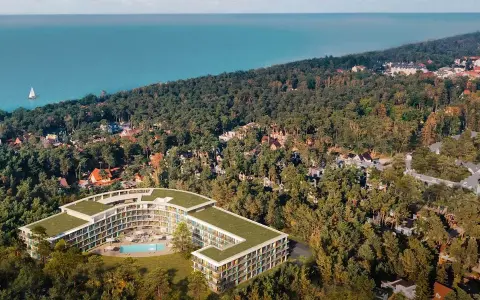 Międzyzdroje czy Kołobrzeg? Który kurort wybrać na Twoje wakacje?