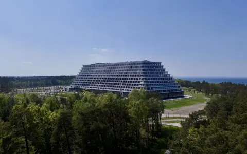 Gołębiewski Pobierowo: Otwarcie 2026? Poznaj datę i kulisy!