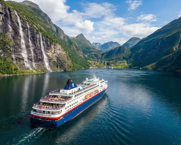 Rejs statkiem "Norwegian Fjord Explorer" przez norweskie fiordy. Zastanawiasz się, ile kosztuje prom z Danii do Norwegii?