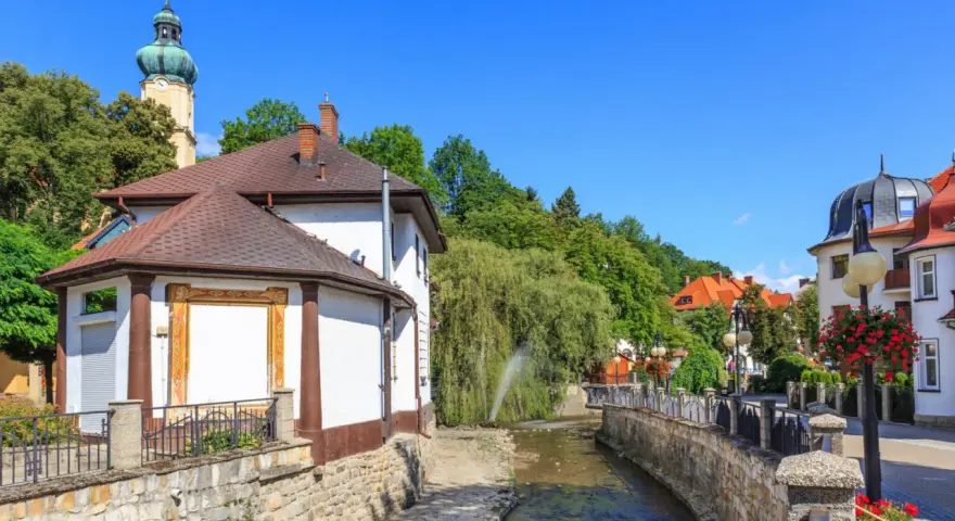 Polanica-Zdrój: Atrakcje na każdą pogodę i porę roku przewodnik