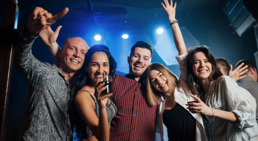Gdzie potańczyć w Kołobrzegu? Kluby, dancingi, muzyka na żywo!