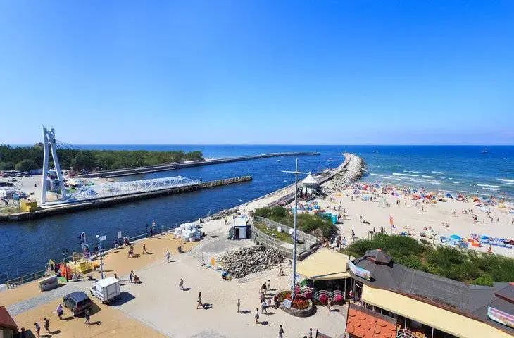 Co zwiedzić w Ustce? Odkryj jej uroki i zaplanuj idealny pobyt!
