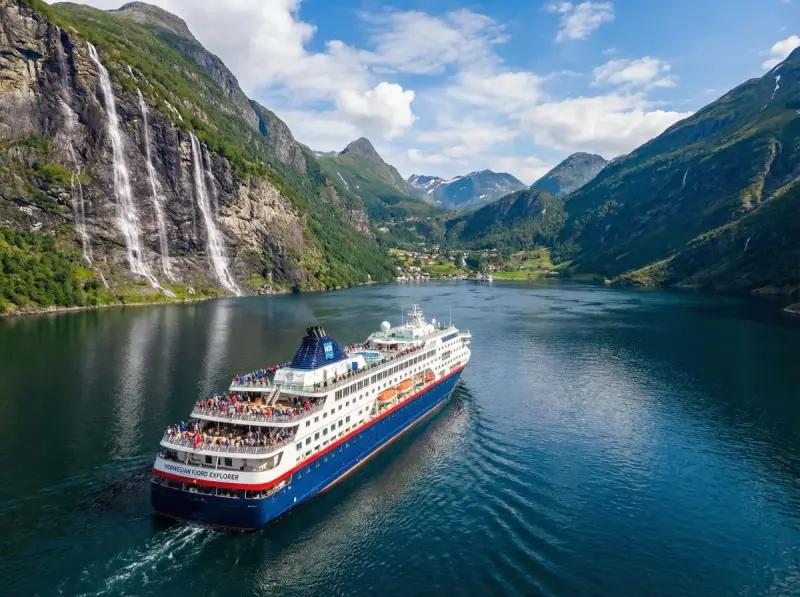 Rejs statkiem "Norwegian Fjord Explorer" przez norweskie fiordy. Zastanawiasz się, ile kosztuje prom z Danii do Norwegii?